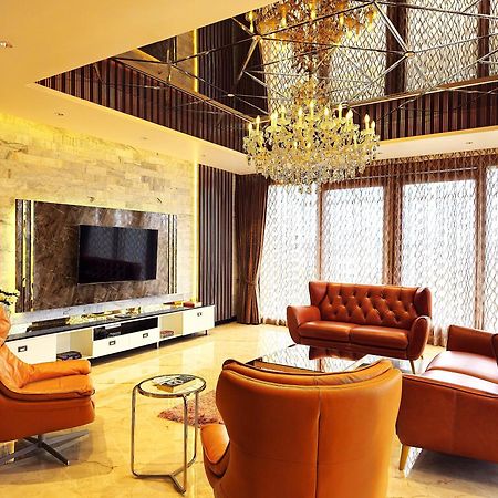 The Pentouz On 100 Feet Road Indiranagar - An Urban Luxury Retreat Apartment บังกาลอร์ ภายนอก รูปภาพ