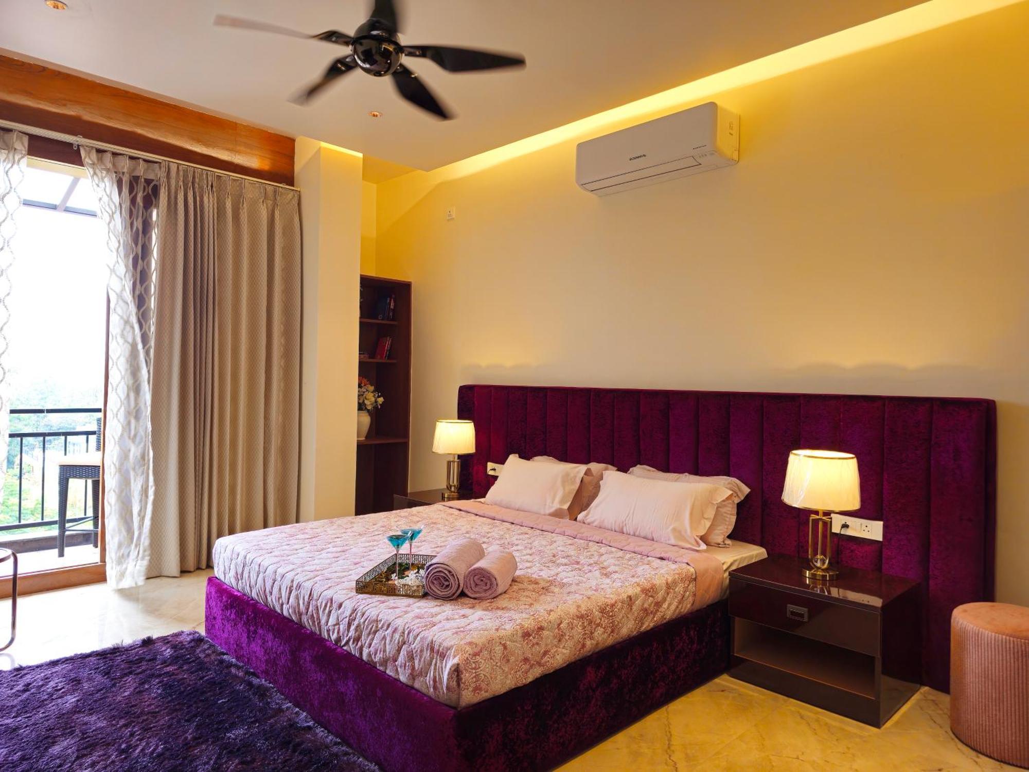 The Pentouz On 100 Feet Road Indiranagar - An Urban Luxury Retreat Apartment บังกาลอร์ ภายนอก รูปภาพ