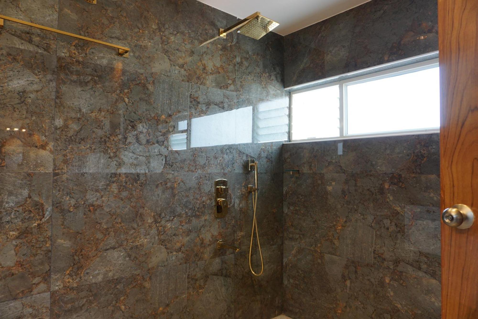 The Pentouz On 100 Feet Road Indiranagar - An Urban Luxury Retreat Apartment บังกาลอร์ ภายนอก รูปภาพ