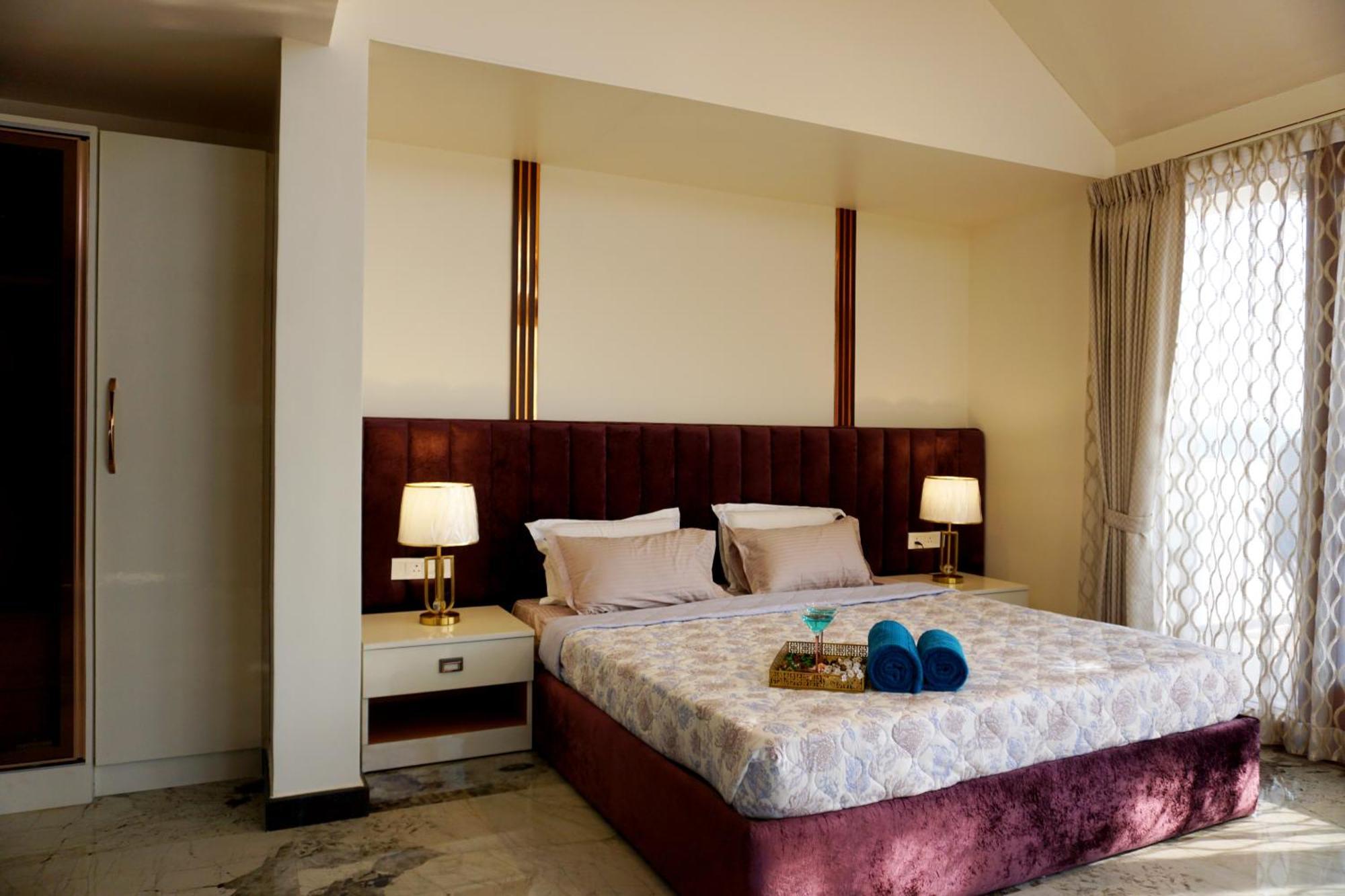 The Pentouz On 100 Feet Road Indiranagar - An Urban Luxury Retreat Apartment บังกาลอร์ ภายนอก รูปภาพ